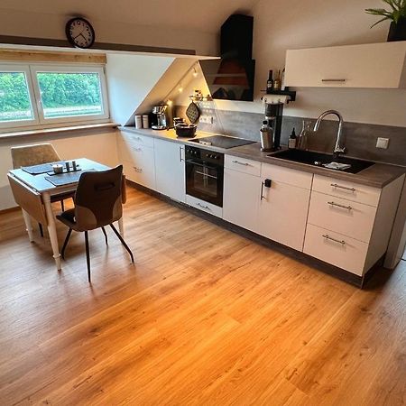 פסאו Helle 2 Zimmer Dg Wohnung מראה חיצוני תמונה