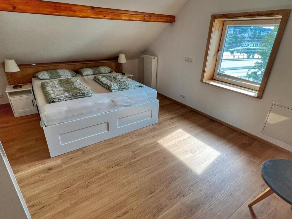 פסאו Helle 2 Zimmer Dg Wohnung מראה חיצוני תמונה